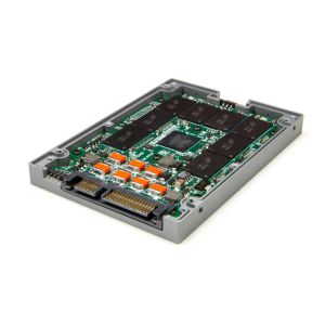 UCS-SSD100GI1F105 - Cisco - 100GB Low Height 7MM SATA 3Gb/s Hot Swapping Solid State Drive (SSD)